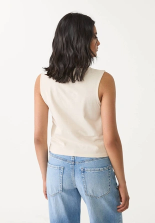 Жилет с деталями из кружева кроше- Заказать в России