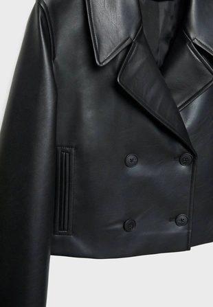 Black|7315/423 - Stradivarius Короткая куртка из искусственной кожи с пуговицами