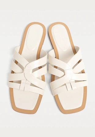 WHITE|9256/570 - Stradivarius Сандалии на плоской подошве с ремешками