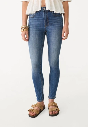 Джинсы скинни D07 с классической посадкой- Заказать в России