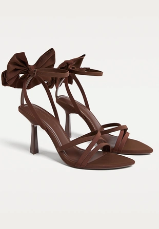 BROWN|9705/670 - Stradivarius Босоножки на высоком каблуке с бантом