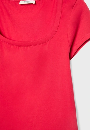 Red|7063/126 - Stradivarius Футболка с квадратным вырезом