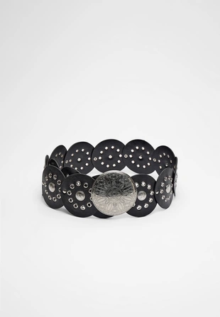 Ремень с заклепками и пластиной- Заказать в России