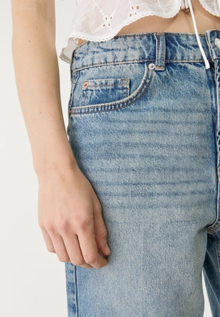 Купить Stradivarius Джинсовые шорты D95