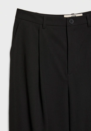 Black|8311/110 - Stradivarius Брюки свободного кроя в строгом стиле с защипами