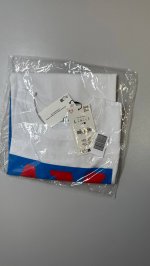 Zara ФУТБОЛКА С КОНТРАСТНЫМ ТЕКСТОМ White | 4644/804/250