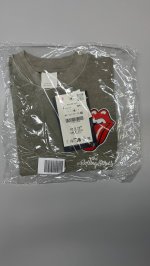 Zara ФУТБОЛКА С ЭФФЕКТОМ ПОТЕРТОСТИ С ПРИНТОМ ROLLING STONES © Light brown | 1277/551/730