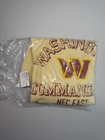 Zara ТОЛСТОВКА С ВЫРЕЗОМ И ЛОГОТИПОМ NFL WASHINGTON COMMANDERS Ecru | 0962/507/712