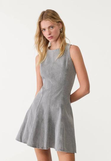 Stradivarius Короткое джинсовое платье