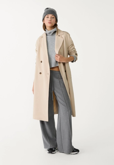 Stradivarius Длинный тренч из струящейся ткани купить с доставкой.