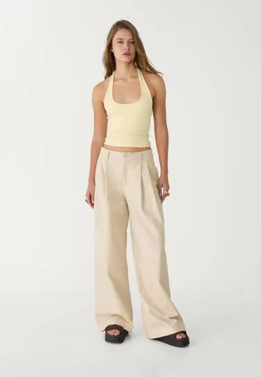 Футболка с горловиной халтер- Заказать в России