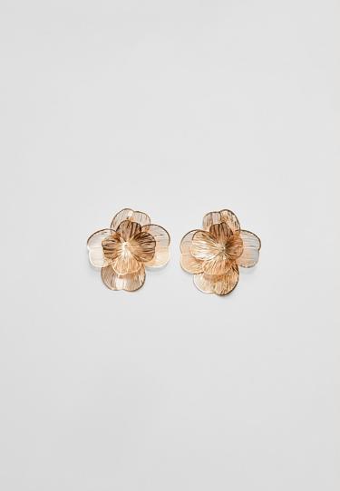 Stradivarius Серьги с текстурными цветами купить с доставкой.