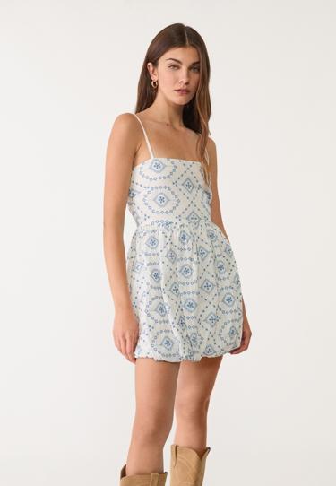 Stradivarius Короткое платье-баллон с вышивкой