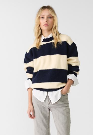 Stradivarius Свитер из ткани SOFT TOUCH купить с доставкой.