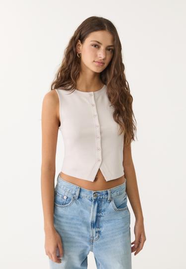 Stradivarius Базовая футболка с пуговицами купить с доставкой.