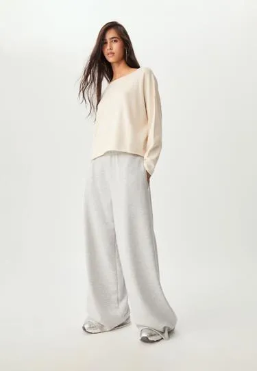 Укороченный джемпер с вырезом «лодочка»- Заказать в России