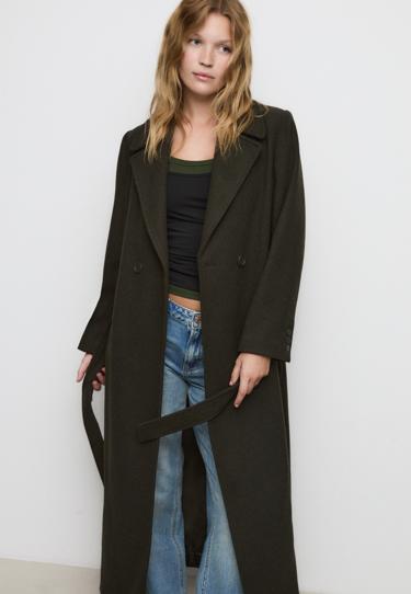 Длинное пальто с поясом