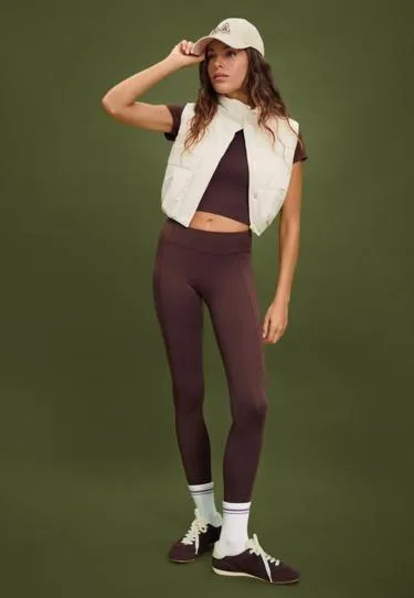 Короткий стеганый жилет- Заказать в России