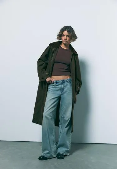 Длинная парка с вощеным покрытием и съемным капюшоном