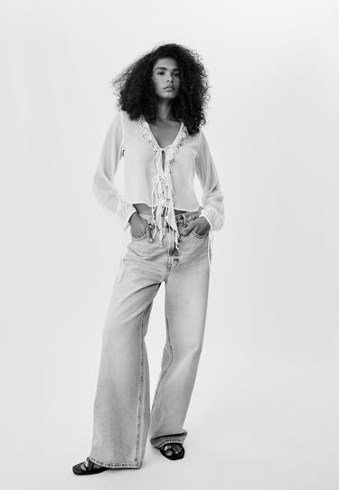 Stradivarius Блузка с вышивкой, воланами и заклепками