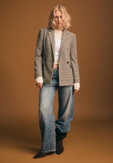 Stradivarius Пиджак классического кроя в клетку купить с доставкой.