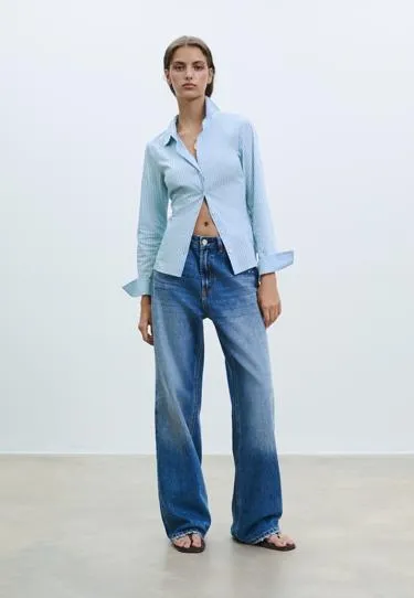 Приталенная базовая рубашка в полоску