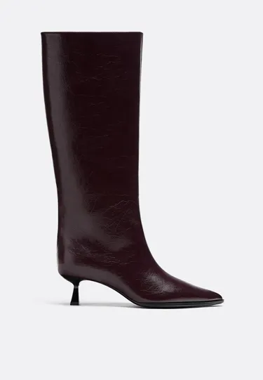 Сапоги на среднем тонком каблуке