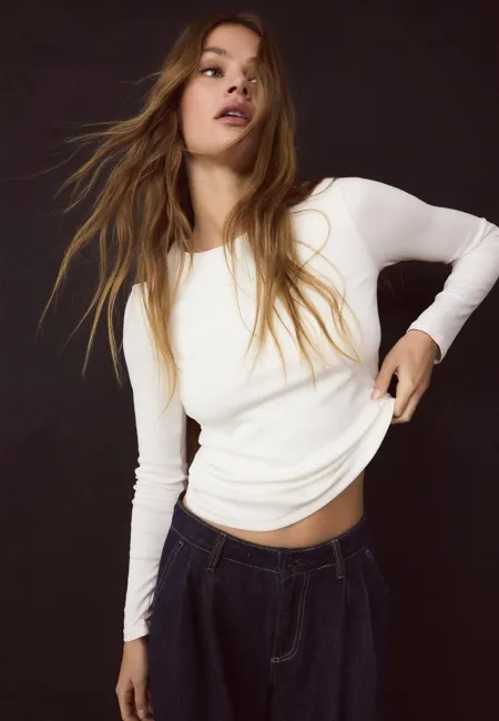 Базовая футболка с длинными рукавами- Заказать в России