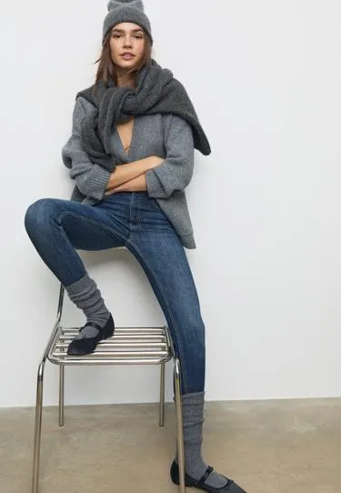 Джинсы скинни D07 с классической посадкой- Заказать в России