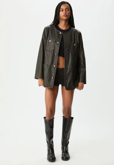 Пиджак из искусственной кожи с пуговицами- Заказать в России