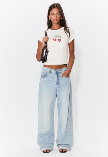 Облегающая футболка с принтом- Заказать в России