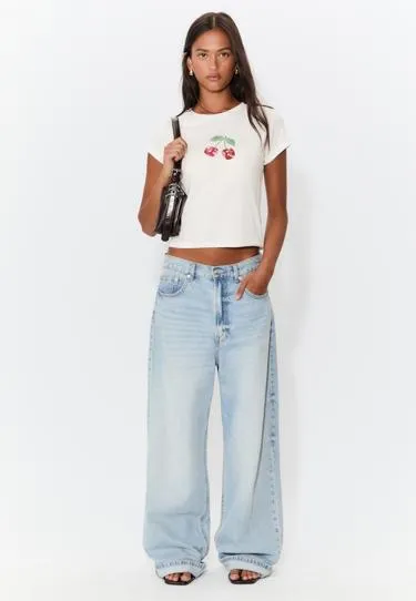 Облегающая футболка с принтом- Заказать в России