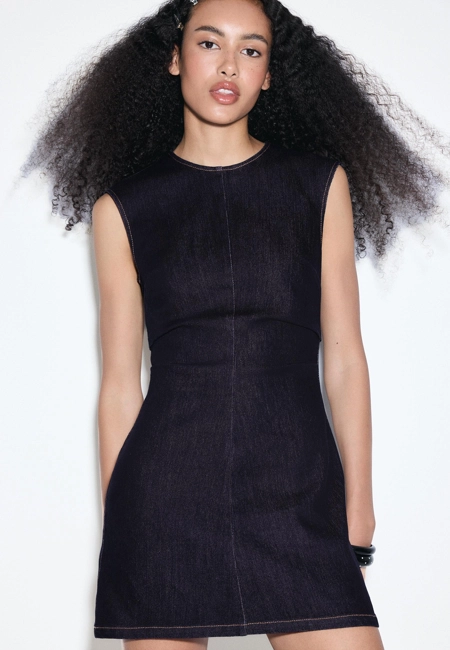 Stradivarius Короткое джинсовое платье