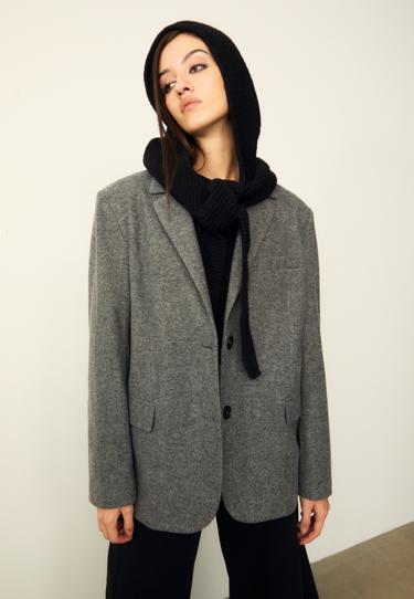 Stradivarius Объемный пиджак с узором в елочку купить с доставкой.