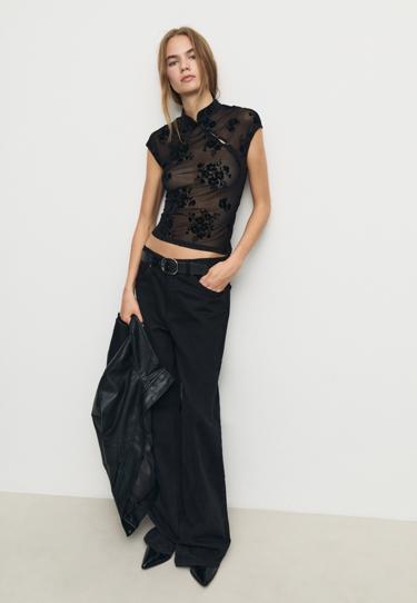 Stradivarius Футболка в стиле ципао с флокированием купить с доставкой.