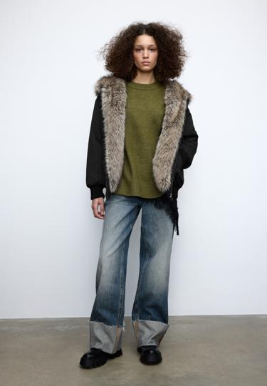 Stradivarius Стеганая куртка-бомбер с капюшоном из искусственного меха