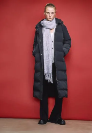 Длинное стеганое пальто