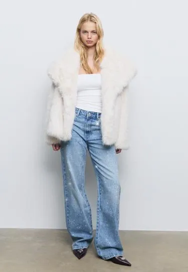 Джинсы прямого кроя с блестящей отделкой- Заказать в России