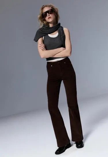 Брюки клеш из вельвета D74