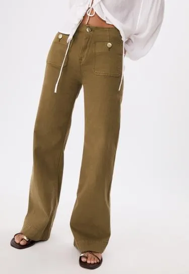 D77 брюки в минималистичном стиле с карманами