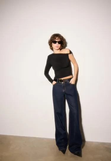 Асимметричный топ с металлическим кольцом- Заказать в России