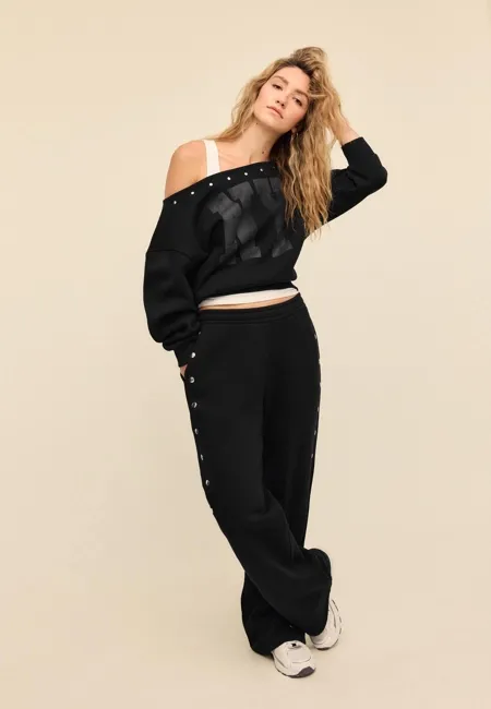 Свитшот с заклепками- Заказать в России