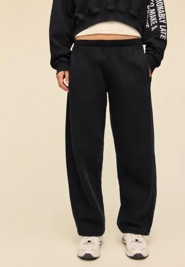 Брюки-джоггеры из мягкого флиса с эффектом потертости