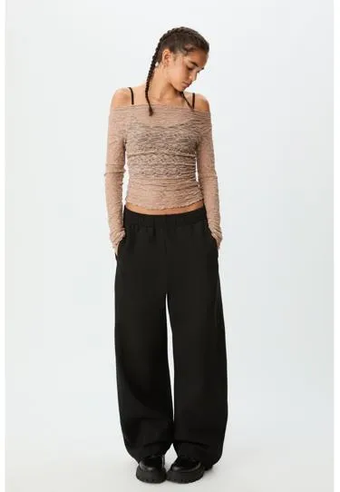 Футболка с драпировкой и кружевом- Заказать в России