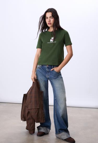 Футболка с вышивкой щенка