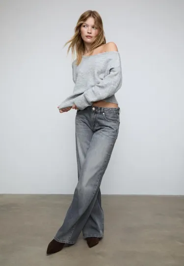 Мягкий вязаный джемпер с вырезом-лодочкой