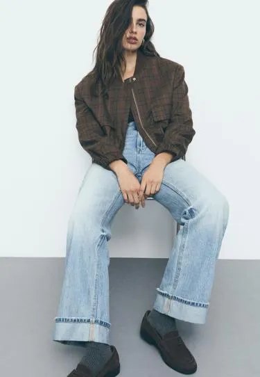 Джинсы прямого кроя- Заказать в России