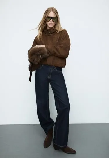 Джинсы прямого кроя- Заказать в России