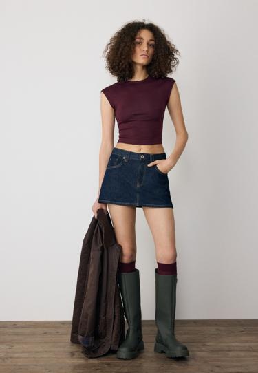 Stradivarius Базовая приталенная укороченная футболка