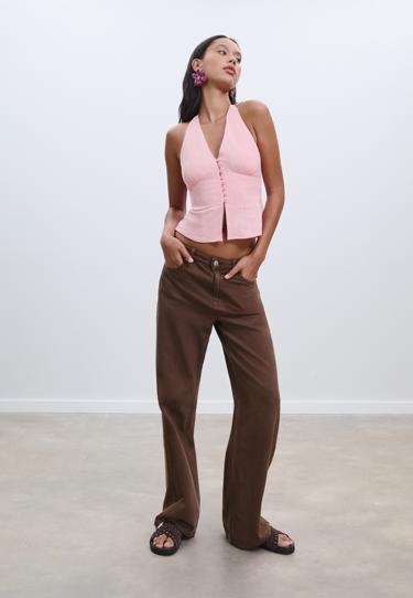 Stradivarius Топ с горловиной халтер, пуговицами и эффектом льна купить с доставкой.